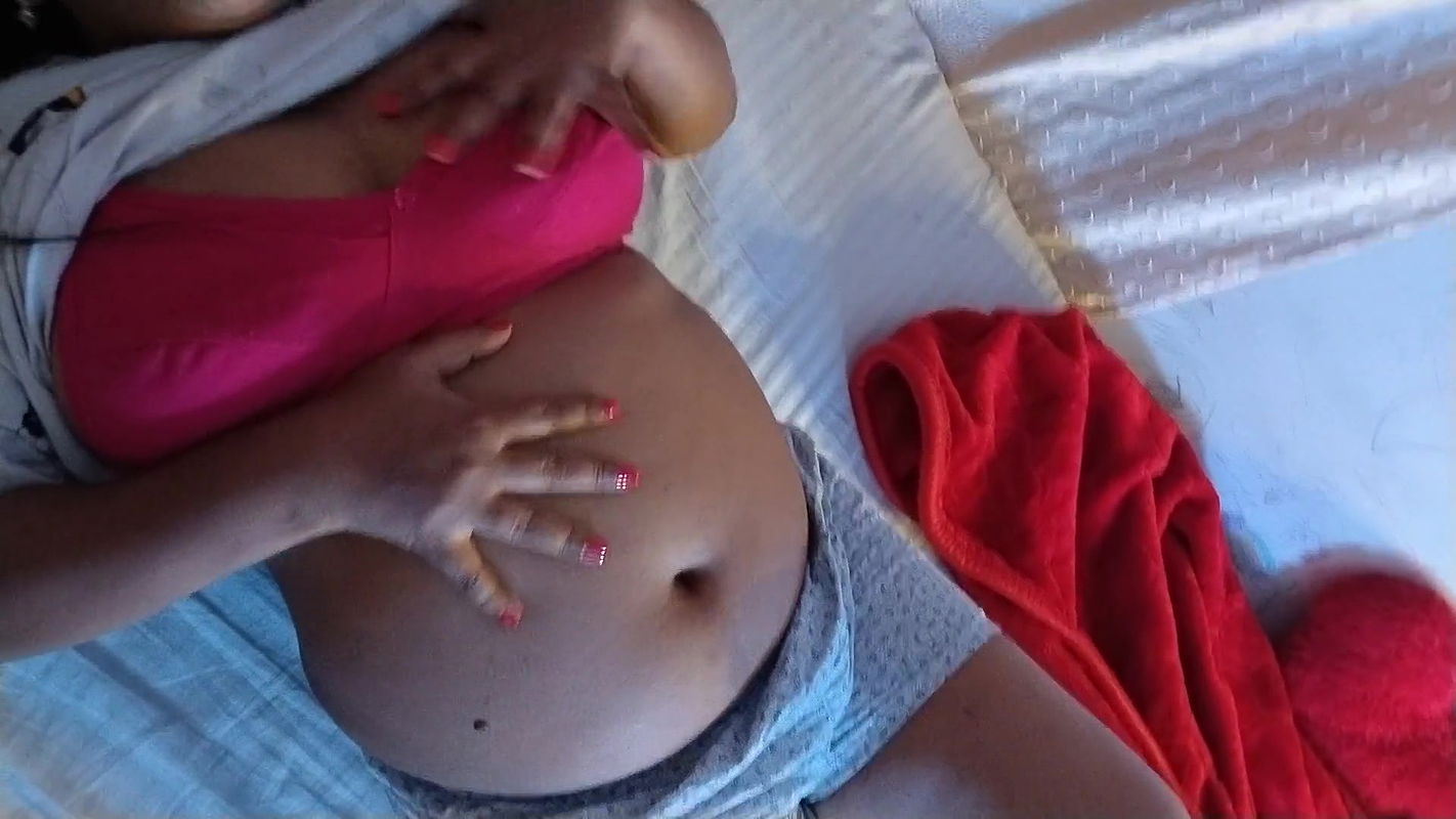 Hot aunty desi village girl show her body with cloth over sexy excitement.