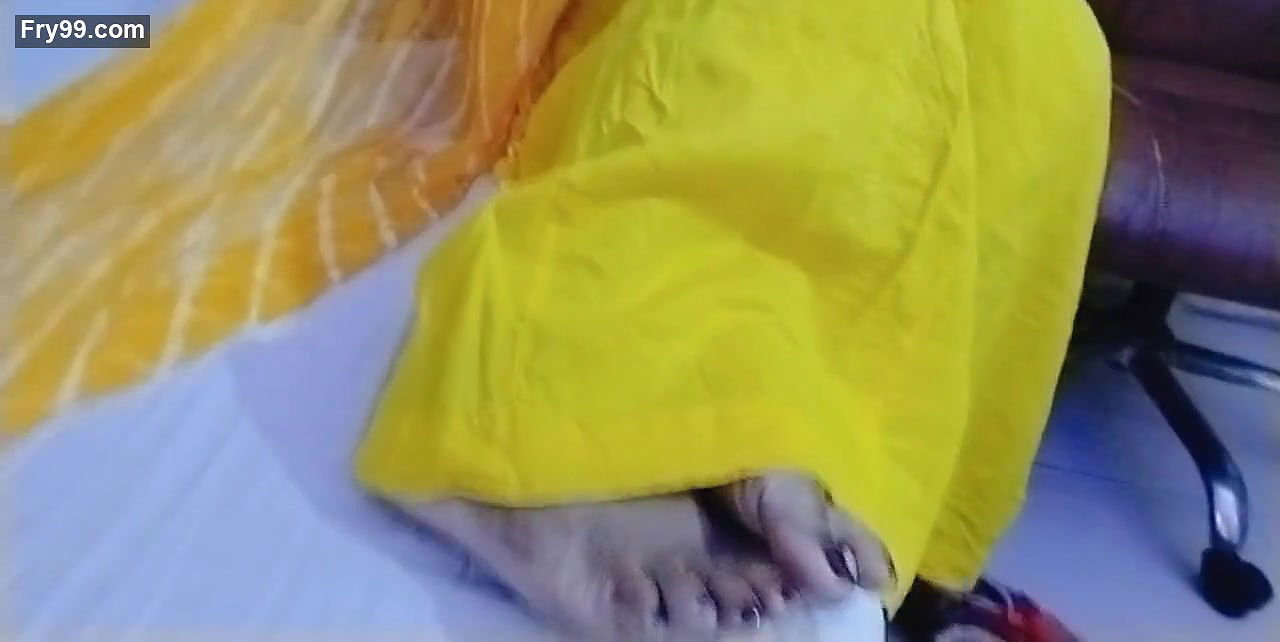 Hot sexy desi village aunty HotGirl21 sexy romance with here boyfriend hotdesixx.