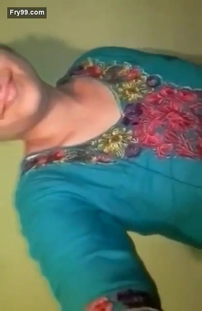 Village bhabhi showing