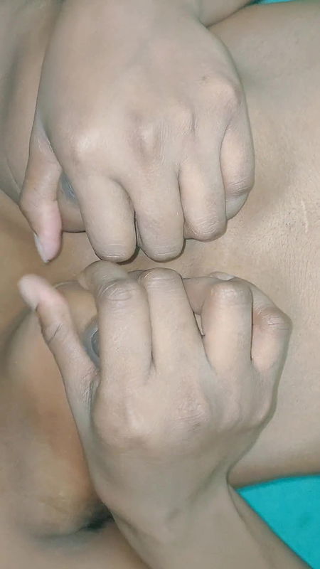 Indian bhabhi is cheating on her husband and fucked with her boyfriend in oyo hotel room with Hindi Audio Part 26.