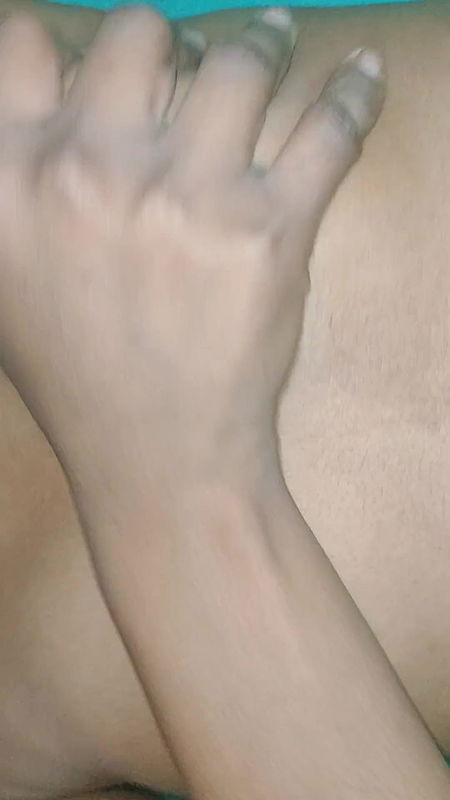 Indian bhabhi is cheating on her husband and fucked with her boyfriend in oyo hotel room with Hindi Audio Part 27.