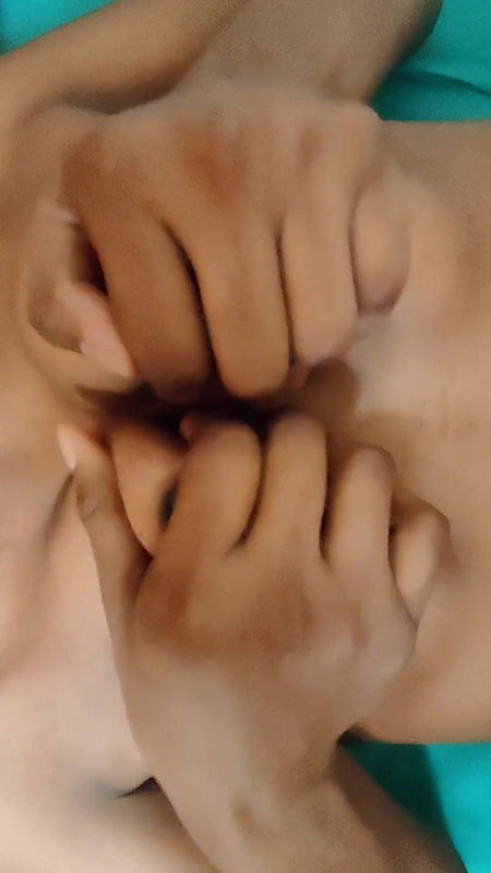 Indian bhabhi is cheating on her husband and fucking with her boyfriend in oyo hotel room with Hindi Audio Part 36.