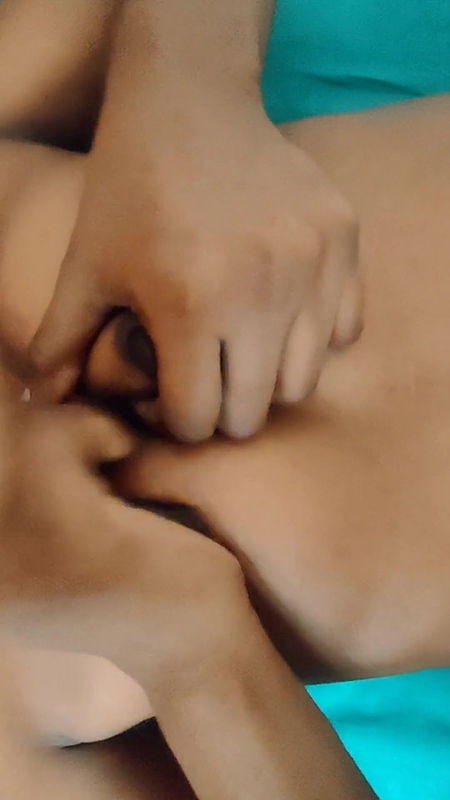 Indian bhabhi is cheating on her husband and fucking with her boyfriend in oyo hotel room with Hindi Audio Part 37.