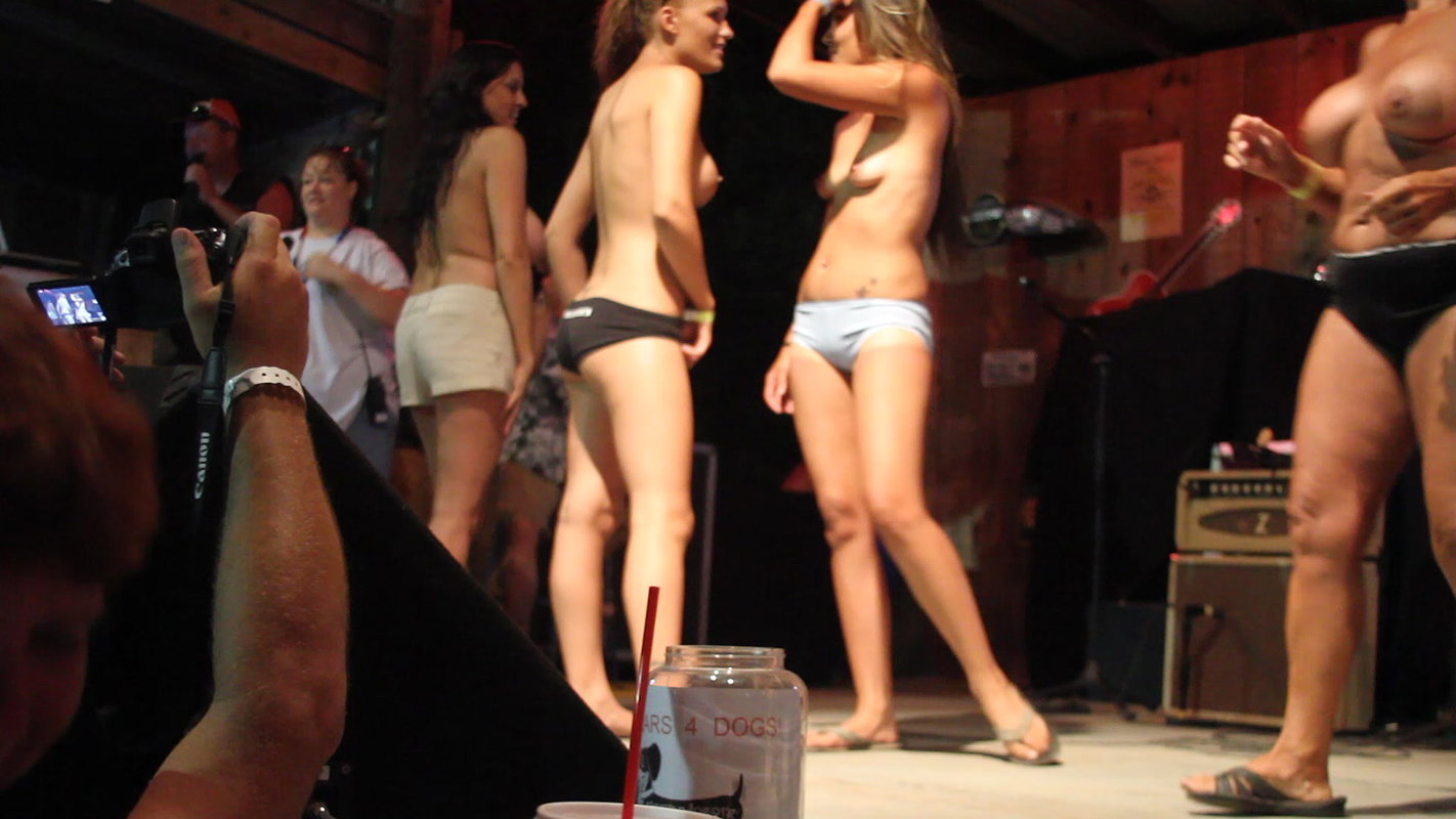 Olivia Wilder Masturbates in Public and on Camera – Full Length 4K Remaster_47eca4eb