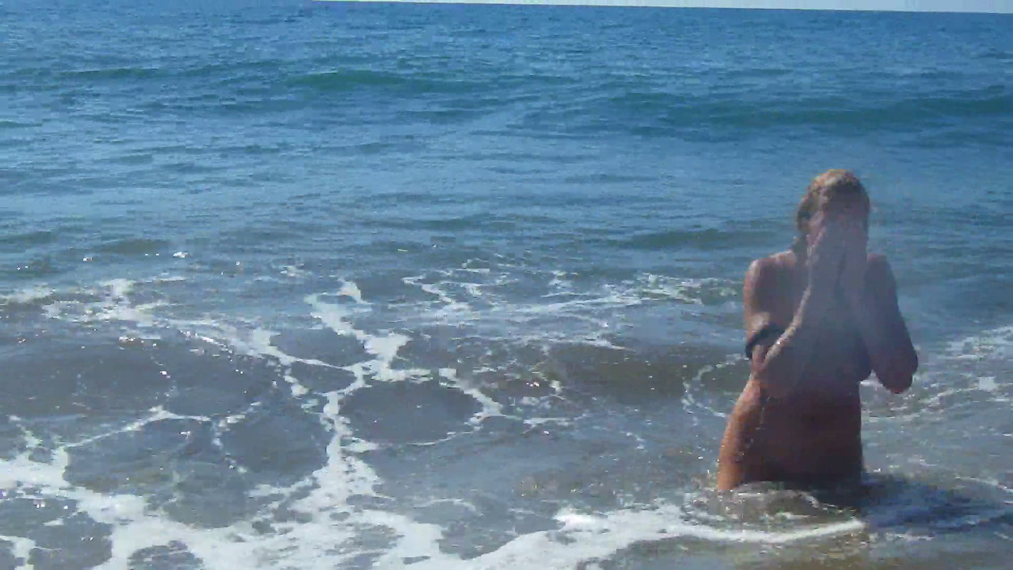 NIPPLES FETISH RUBBING NIPS SPA PUBLIC SEX_a904917f