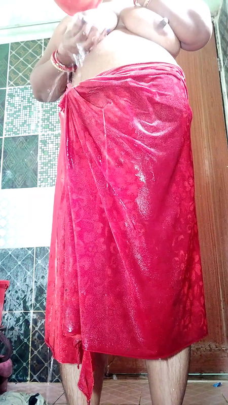 Indian Bhabhi Nude birh sceane in birthroom.