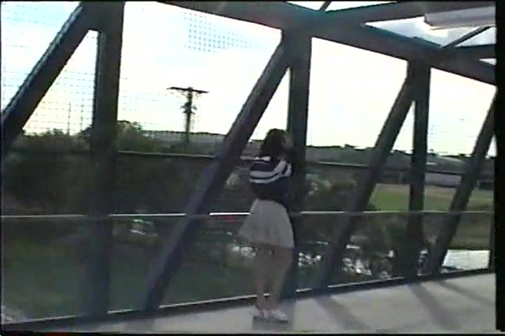 Milf pissed in jeans in a public garden outdoors. Mature pussy urinates. Amateur fetish_c37aef93