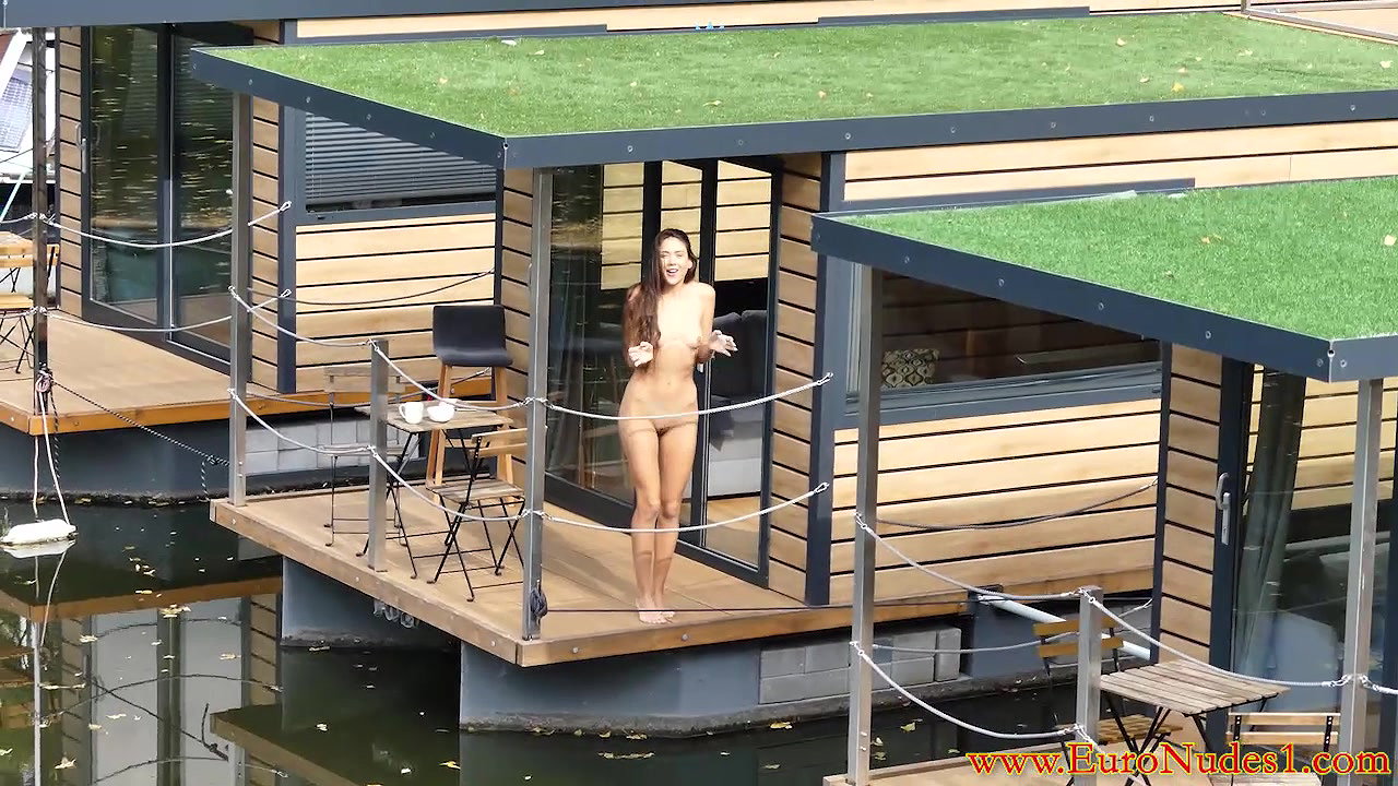 guys dick public gay Tennis instructor showcases how to play_55f300b9