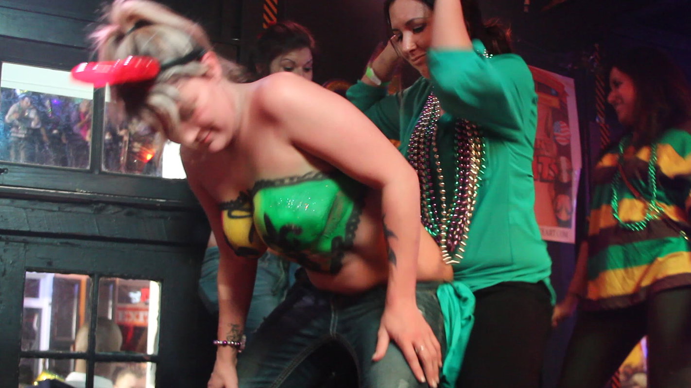 GAYWIRE – Corey Rezzon and Seth Michaels Do The Nasty Out In Public_195e8b23