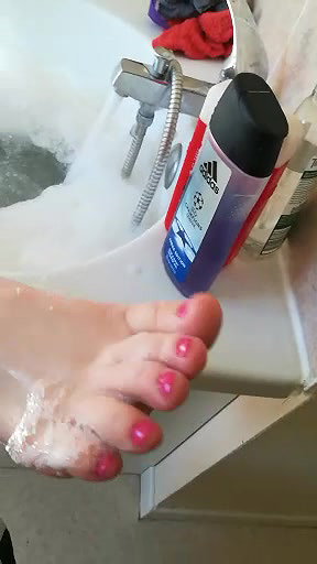 Why do straight men swallow their own sperm gay Public gay sex_d6419eb3