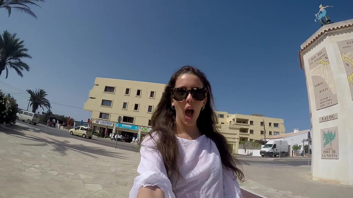 Stunning Erica Fontes has public sex on the beach_e9f22fc3