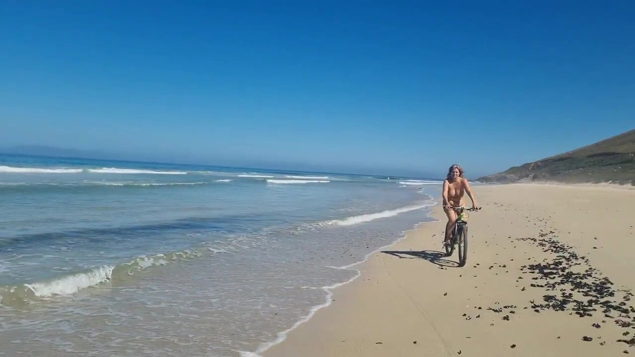 Stunning Amateur Asian Babe Picked up and Bang in Public_6be64866