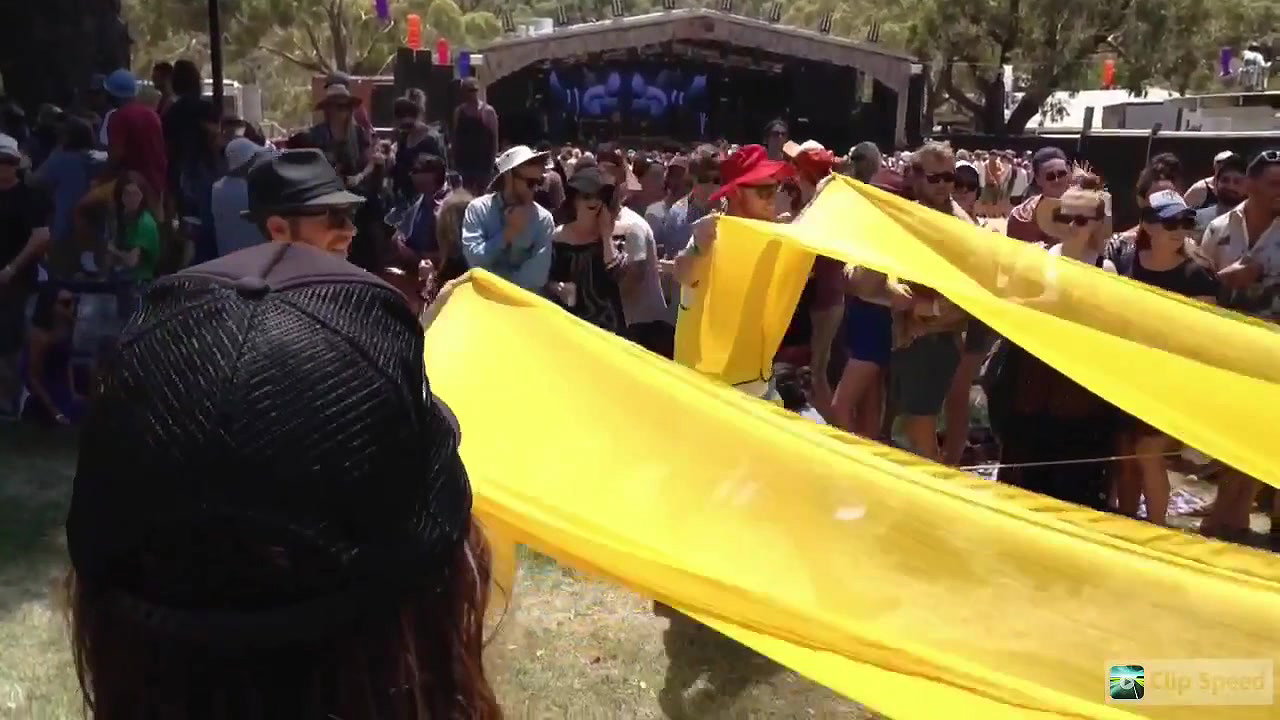 Straight In The Ass – French Student Looking for a Job Gets Public Anal_44f2d120