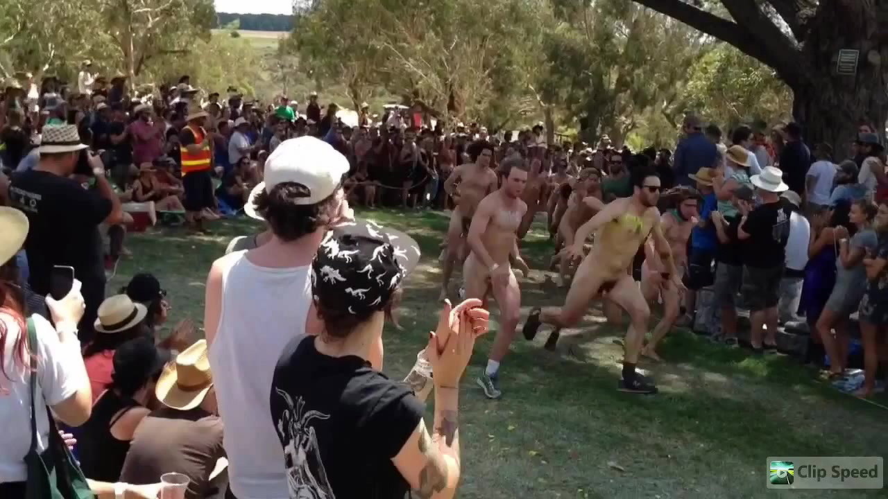 Straight In The Ass – French Student Looking for a Job Gets Public Anal_44f2d120