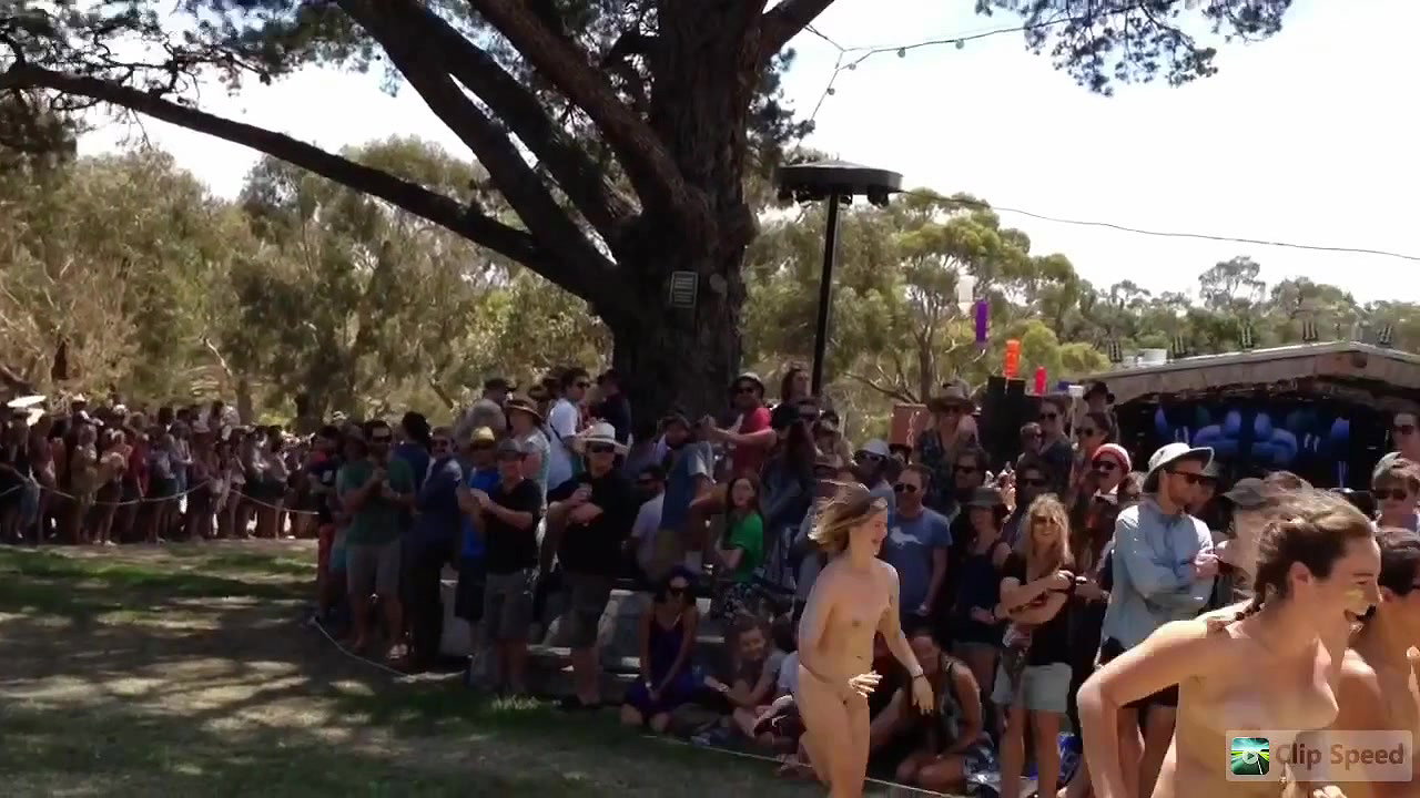 Straight In The Ass – French Student Looking for a Job Gets Public Anal_44f2d120