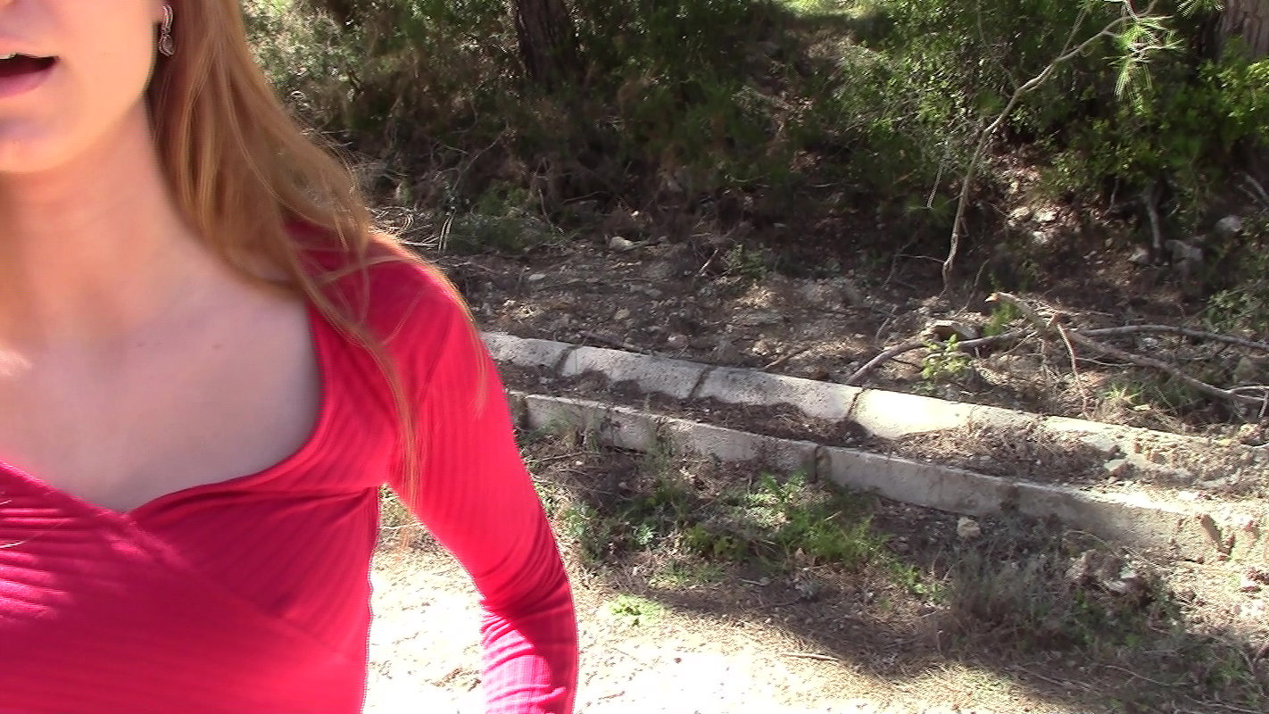 Sexy ebony babe Isabella trades sex for cash in a public park_0d56146d