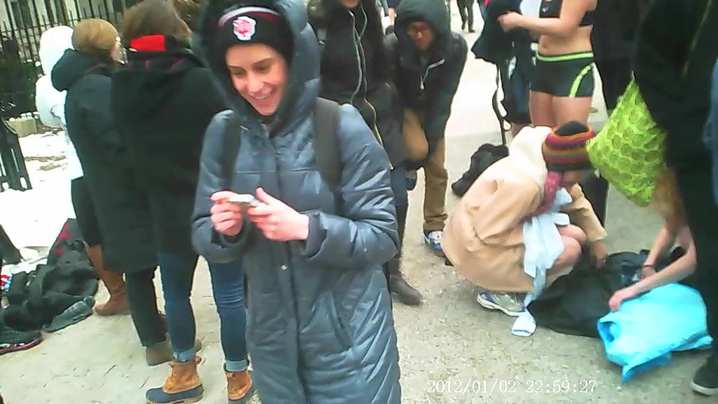 Risky Forest Fuck with a Stranger – Caught in Public Again_dc5fddbd