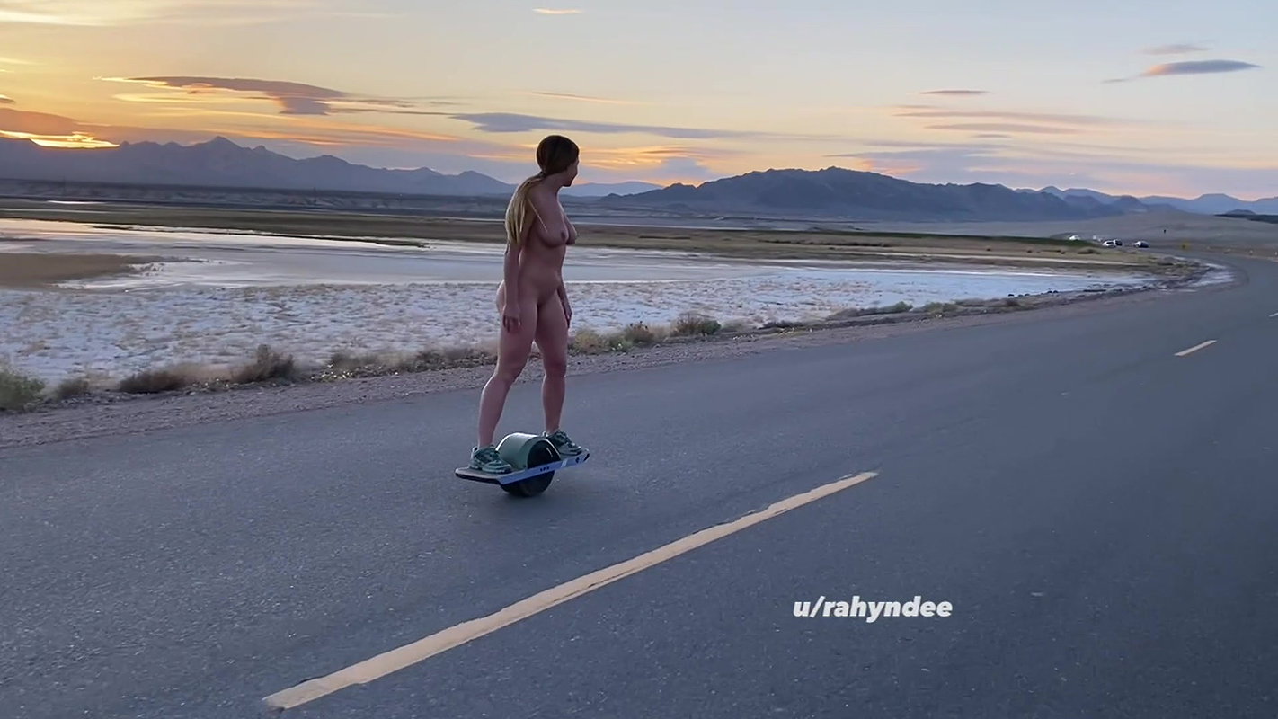 Public outdoor rough sex Valerie White may be a cute little blonde teenager with a_81e0fa39