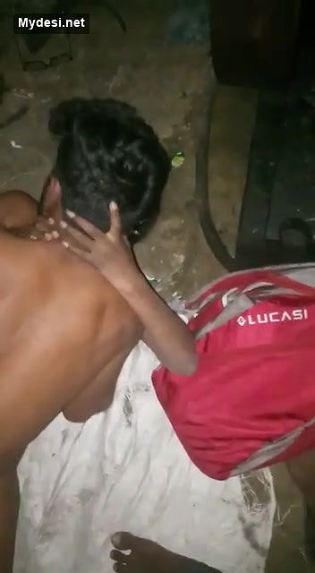Desi local randi fucking outdoor