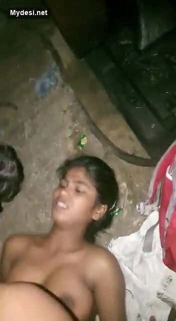 Desi local randi fucking outdoor