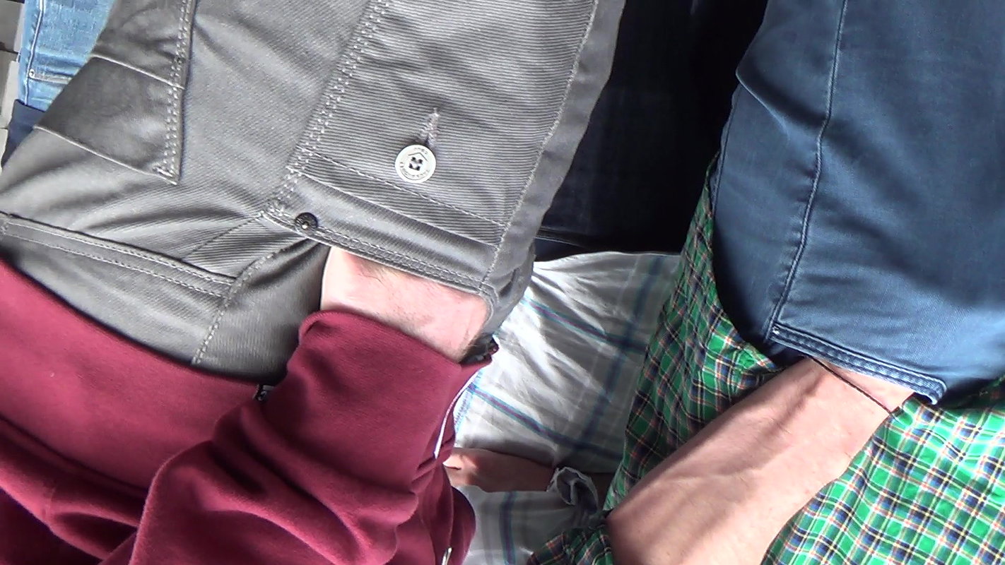 Public car- jerking off- Cumshot_e948aff9