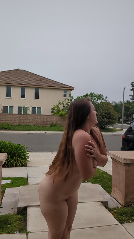 Argentinian beauty gives sloppy deepthroat on public hallway_3f39dbcc