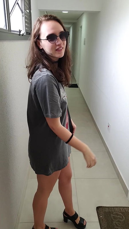 Blonde works out in public gym showing ass_0d8e9918