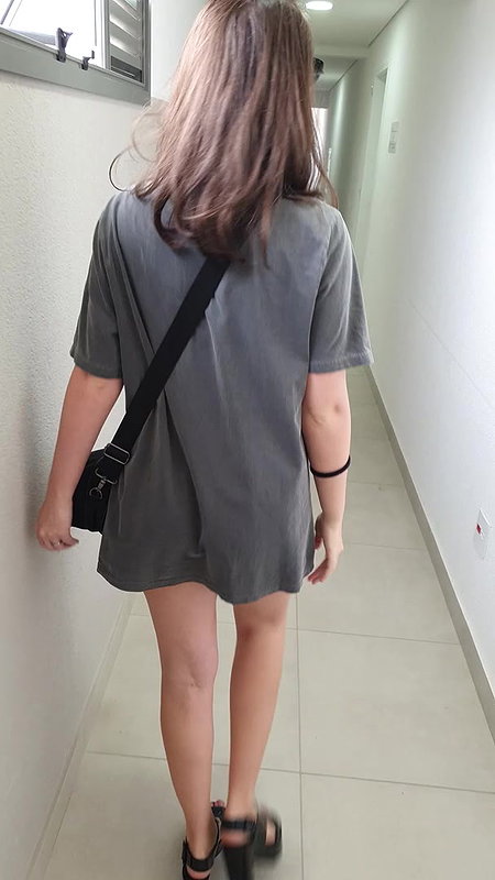 Blonde works out in public gym showing ass_0d8e9918