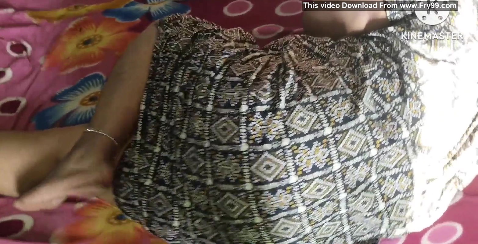 Indian wife Payal bhabi ki navel sex…. monthly period is continue.