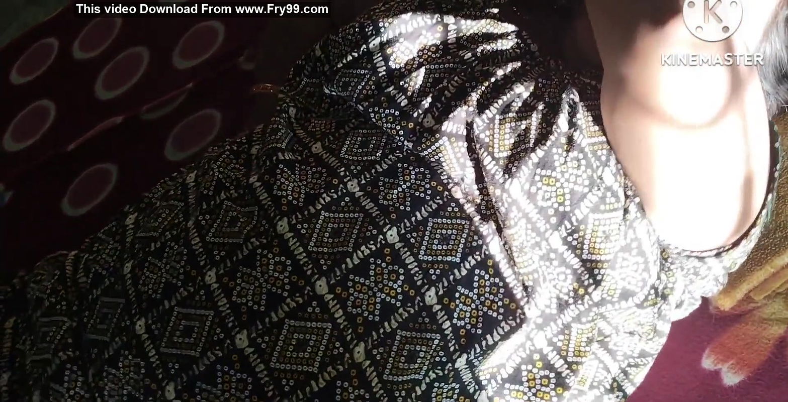 Indian wife Payal bhabi ki navel sex…. monthly period is continue.