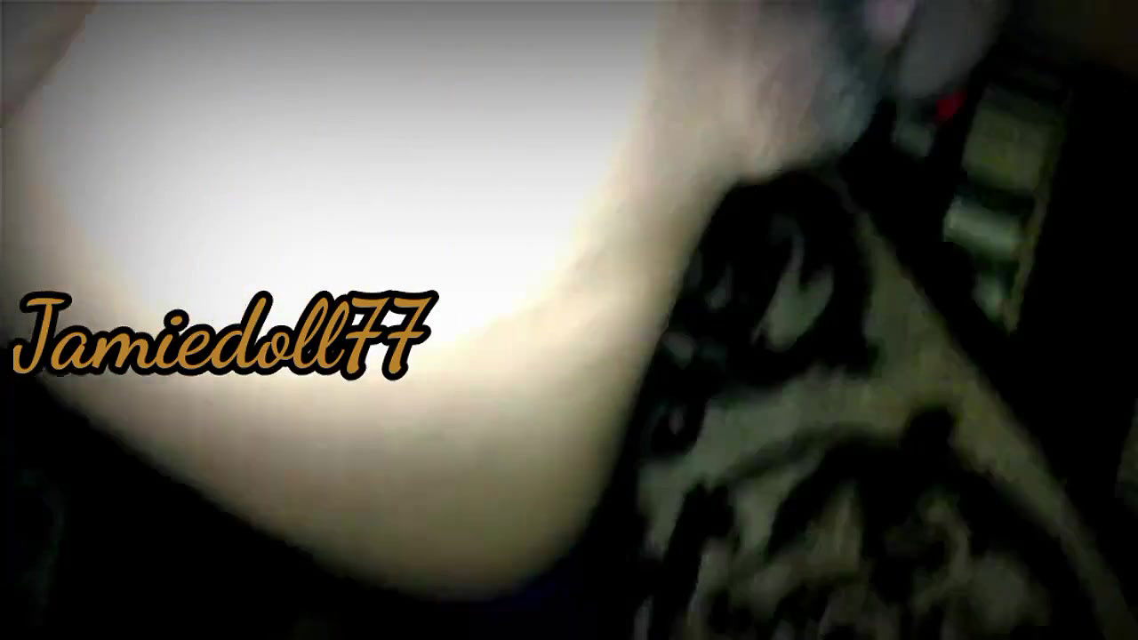 Jamie Ki Gili Chut Ko Ek Bade Lund Ki Pani Cahiye.