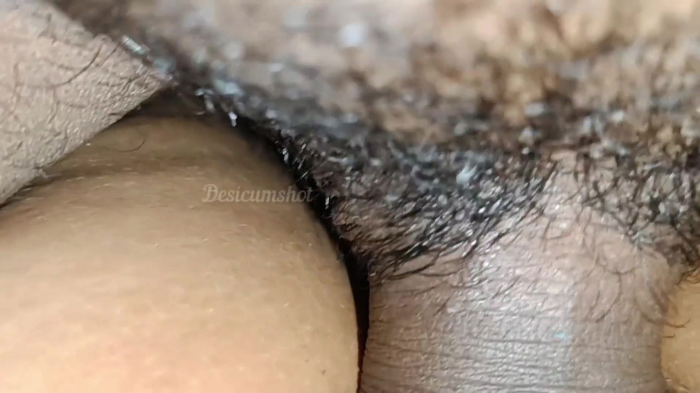 Jiju ne mujh Aaj mujhe dheere dheere se first time me chudai kar di.