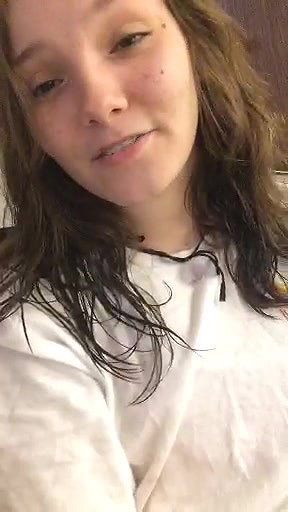 Girl making herself wet in public photoshoot_377689ee