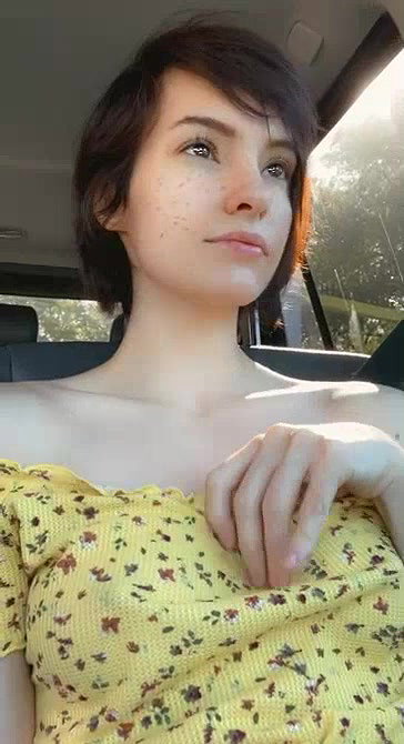 Gorgeous anal slave fucked in public park_70298627