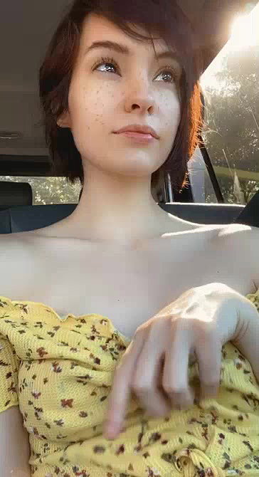 Gorgeous anal slave fucked in public park_70298627