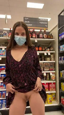 Horny Security Guard Caught Me Being Kinky in Public So_4530286d