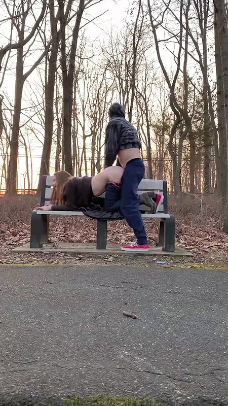 Hunk bi guy gets changed in a public gym locker room 4K_efe7e614