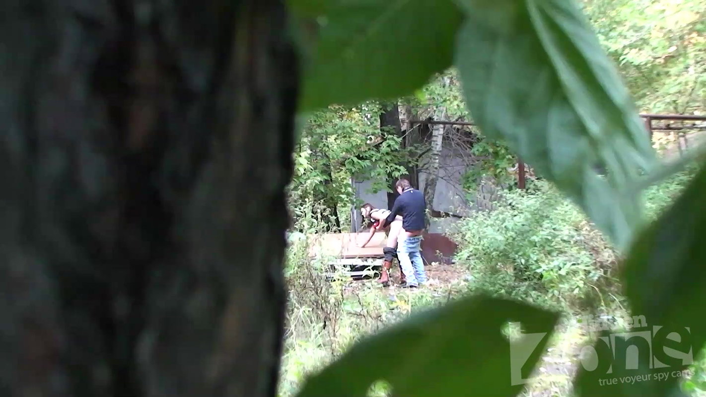 I fuck my friend in public in the car before going to dinner with my friends -amateur couple- nysdel_7da0e0ac