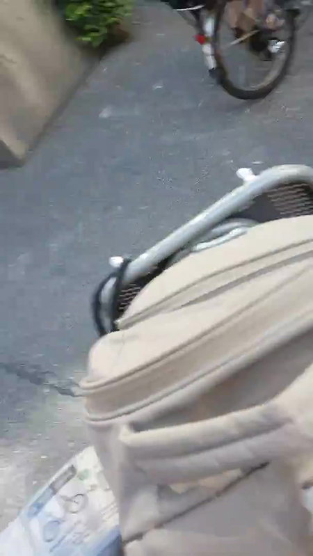 machine fucking in public_3807f994