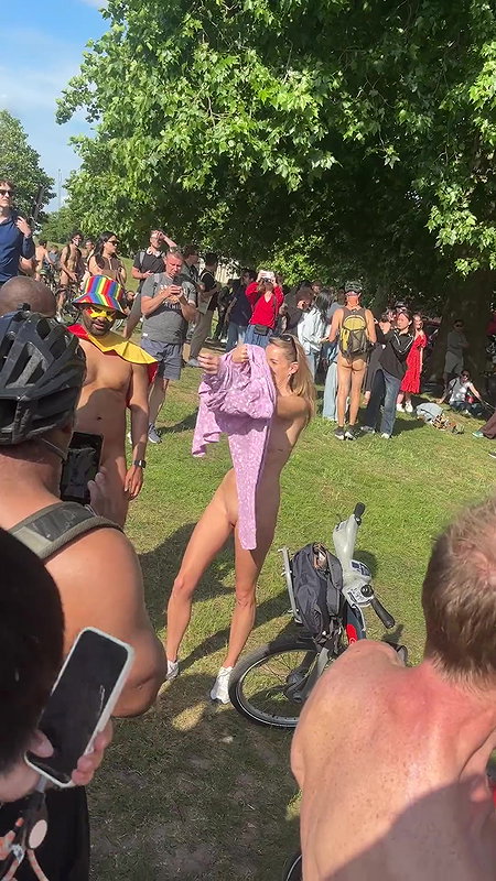 Magma Film Riding Cock in Public Park.mp4_d8c6fd74