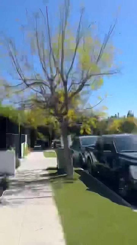 Miyashita loves to be publicly toy stuffed by her man_0921bbe2