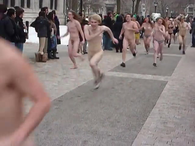 NO PANTIES in PUBLIC on Turistic Trail_4ce2c4eb