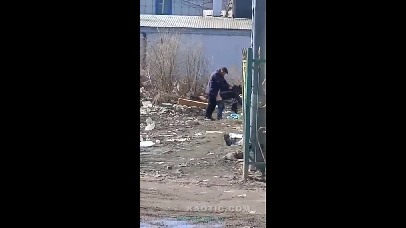 Outdoor orgasm in public on the car_fa50a7d3