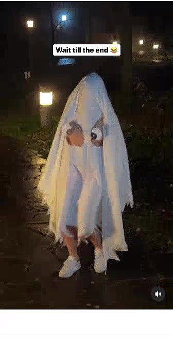 Outdoor public solo first time Home Away From Home Away From Home_23b63d01