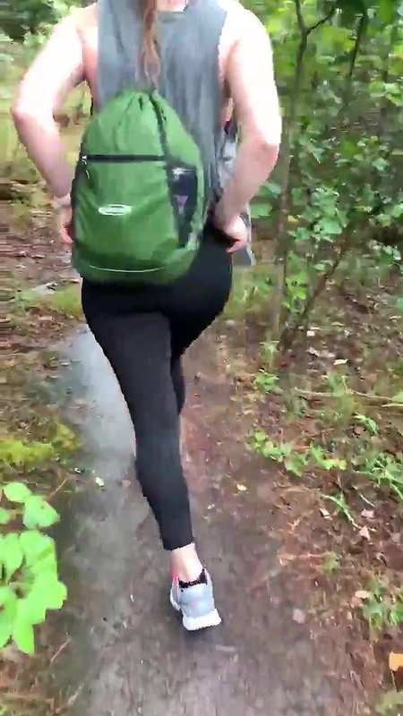 Peeing at a public restroom_6fc69de8