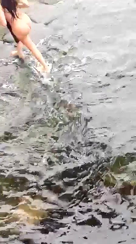 PISSING THROUG MY PANTS in PUBLIC_2ca2c5cd