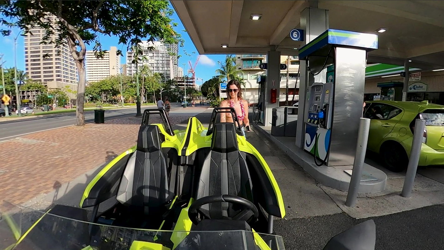 Public Agent – 20yr old French girl with pierced puffy nipple goes with local guy who makes her cum_88613458