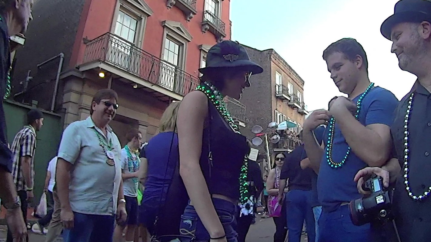 Public Agent French babe Jennifer Amilton fucks a guy in his office_35d38731