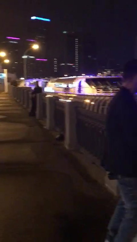 Public fun chubby gay Dick On The BaitBus_9312c434