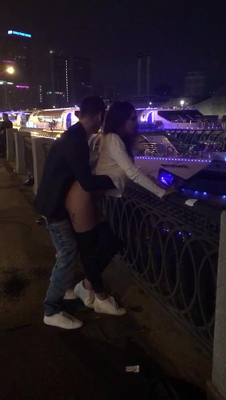 Public fun chubby gay Dick On The BaitBus_9312c434